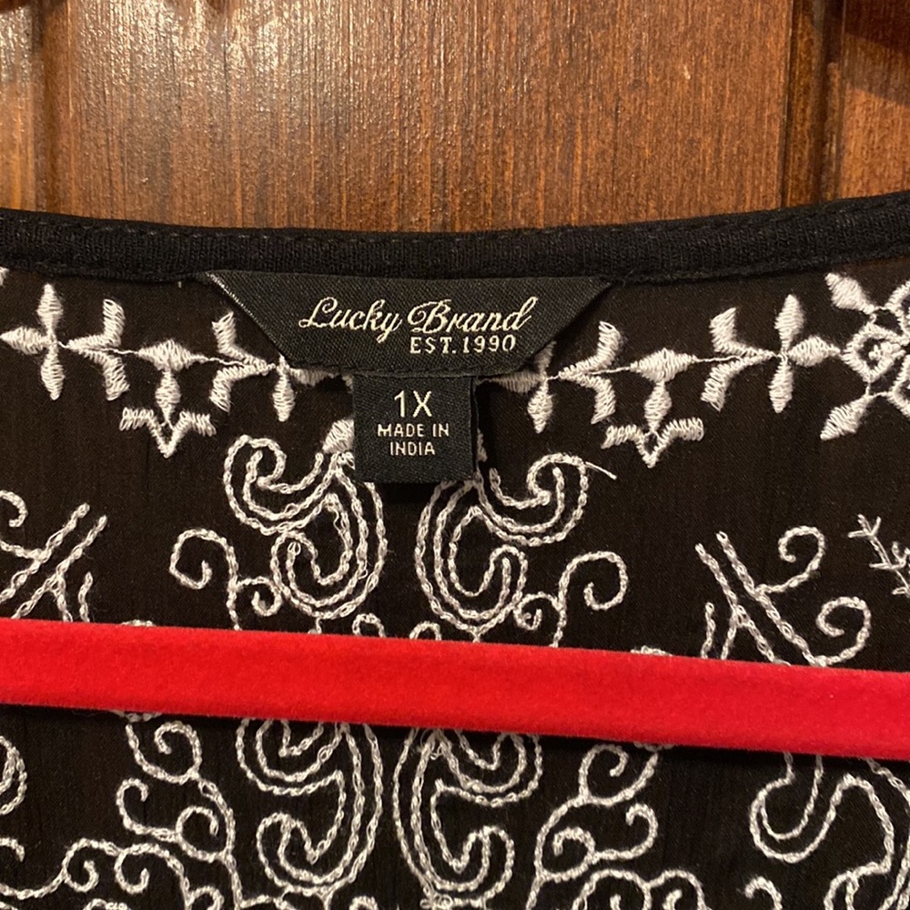 Lucky Brand Black and White Embroidered Blouse - Picture 4 of 6
